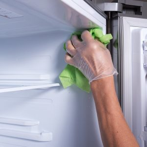 how to clean freezer