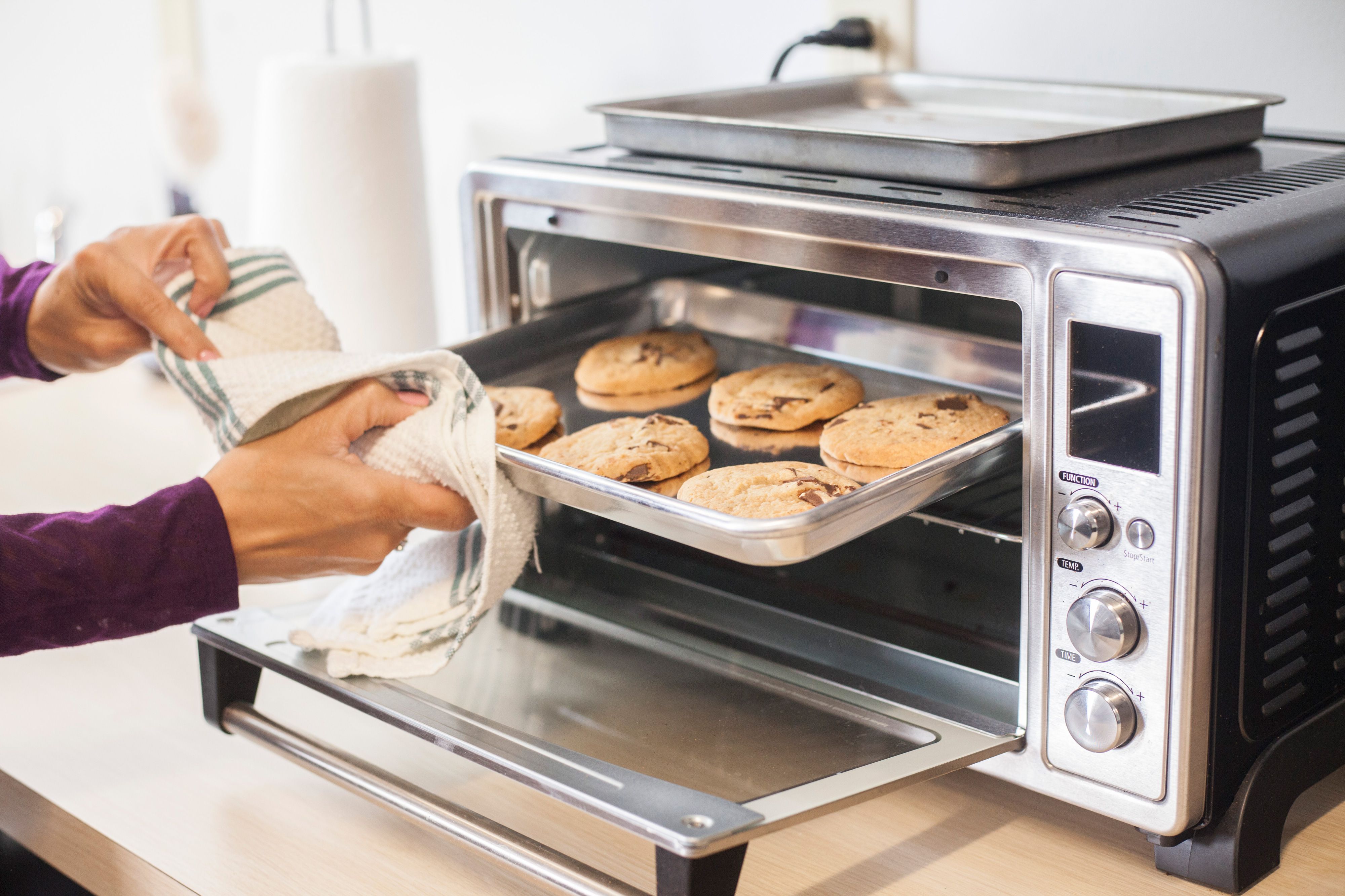 how to bake in my delicious toaster oven