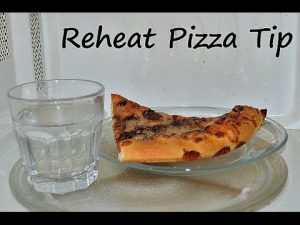 how to reheat pizza in microwave