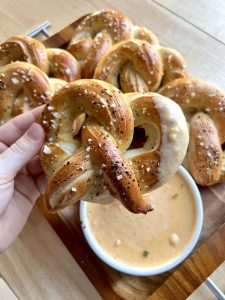what’s a good dip for pretzels