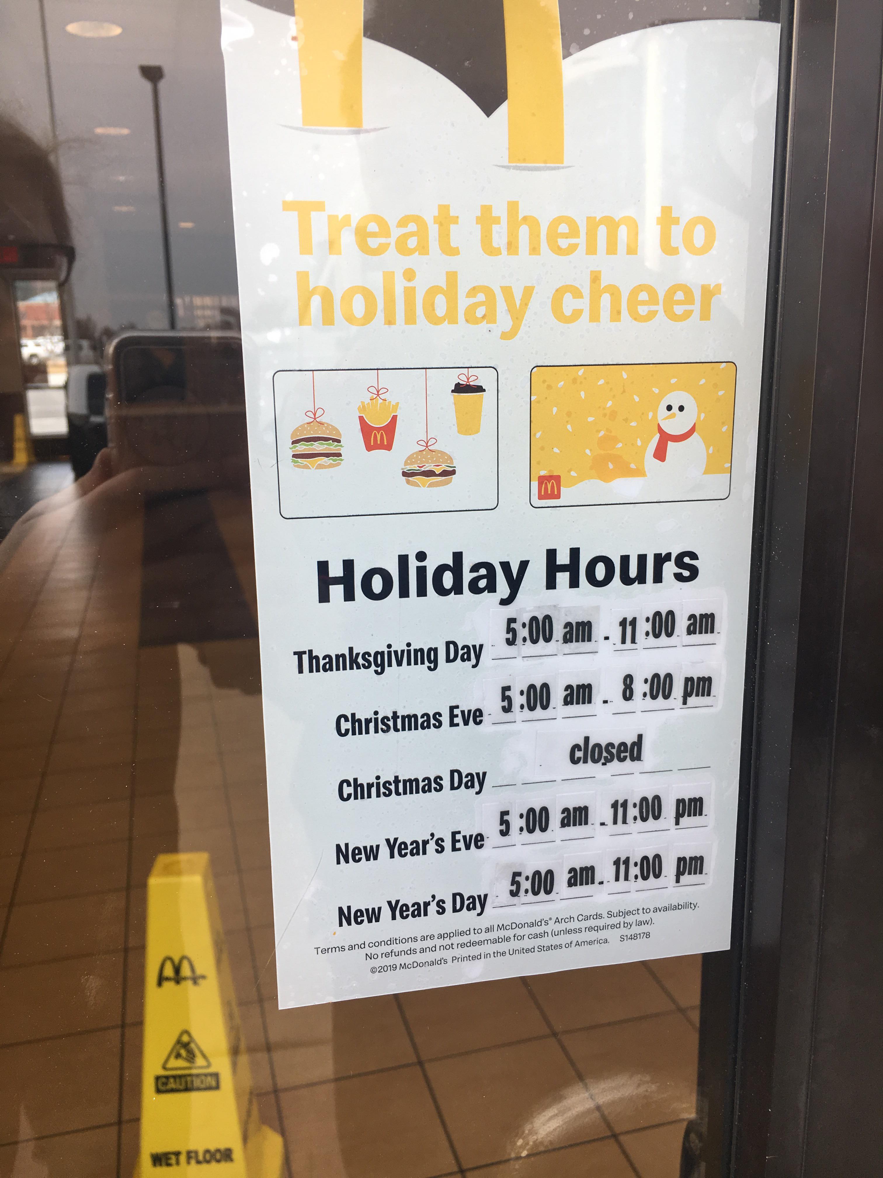 is mcdonald's open on thanksgiving
