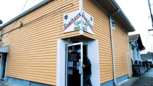 domilise’s restaurant and bar