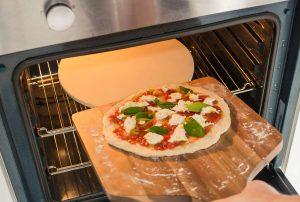 how to use stone pizza pan
