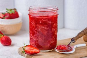 how to make strawberry compote