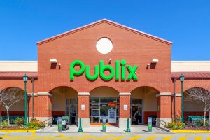 is publix open on thanksgiving