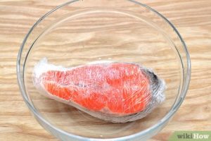 how to defrost salmon