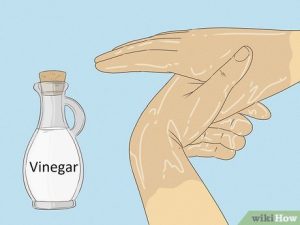 how to get garlic smell off hands