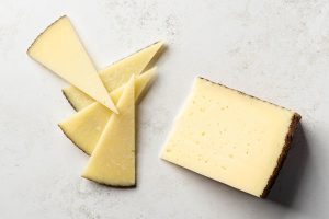 what is manchego cheese