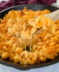 How to Smoke Mac and Cheese: Ingredients, Preparation & Smoking Process