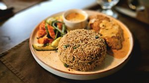 What is the best side dish to serve with Marry Me Chicken?