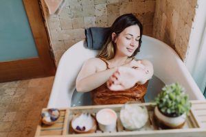 What are the best foods to eat to naturally reduce anxiety and cortisol levels?