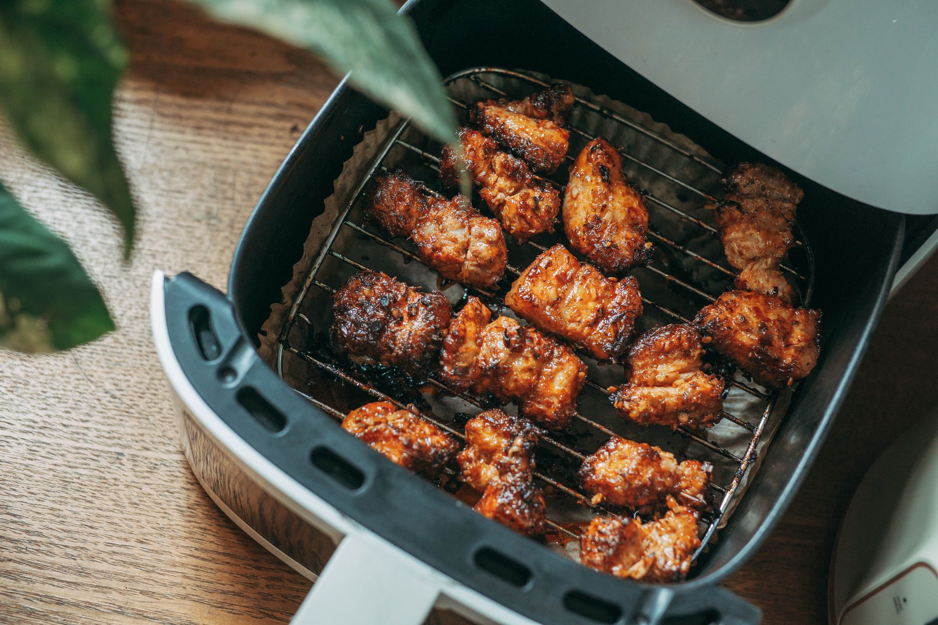 Are silicone air fryer liners safe to cook with or do they ruin the crispiness?