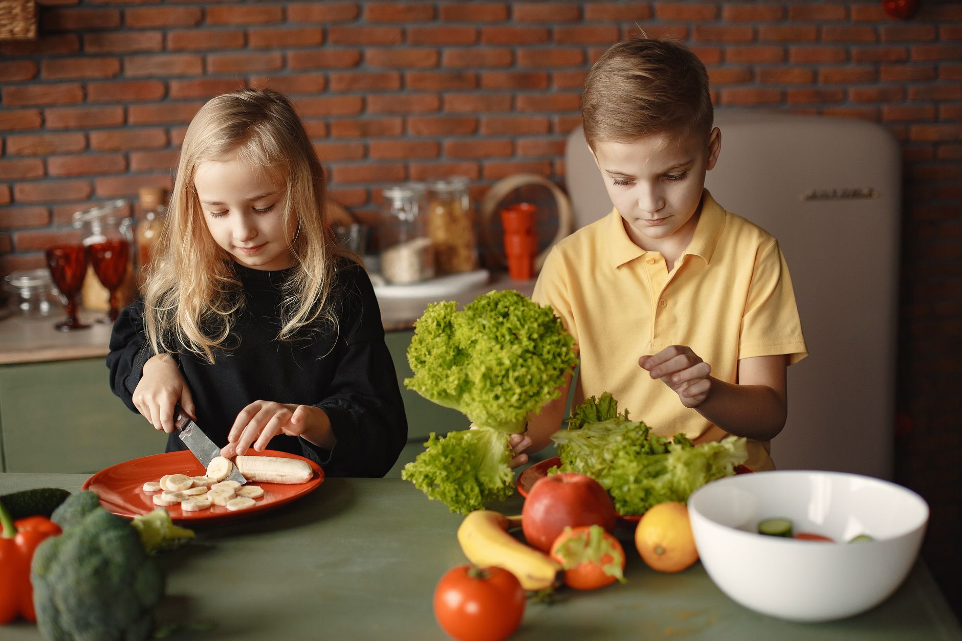 How to make a healthy high-protein version of the classic childhood Hamburger Helper?