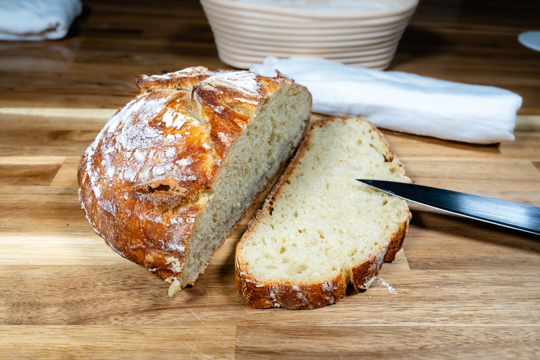 What is the secret to making a perfect San Francisco sourdough bread starter?